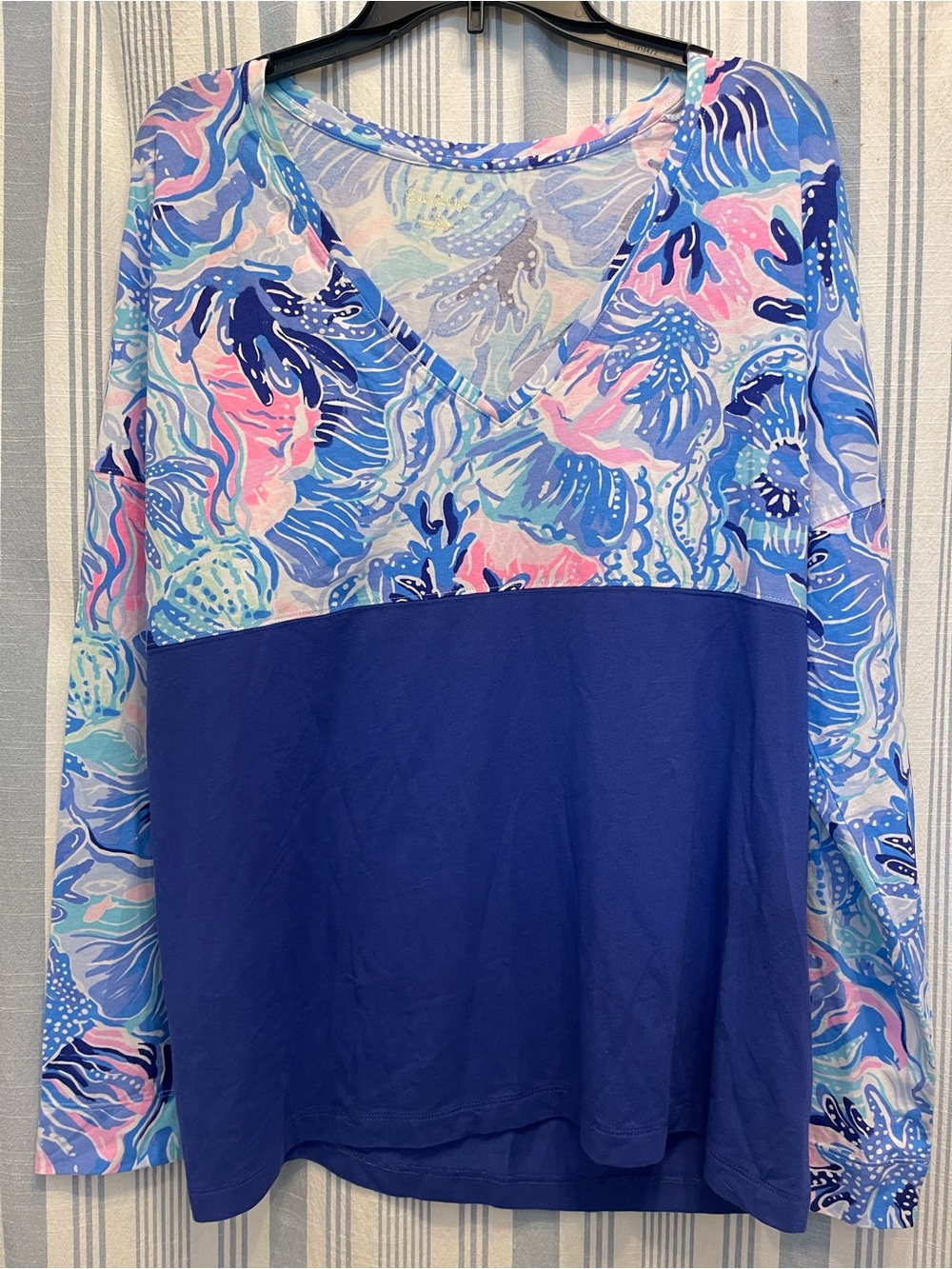 Lilly Pulitzer Blue and Pink V-Neck Finn Top  (NWOT)